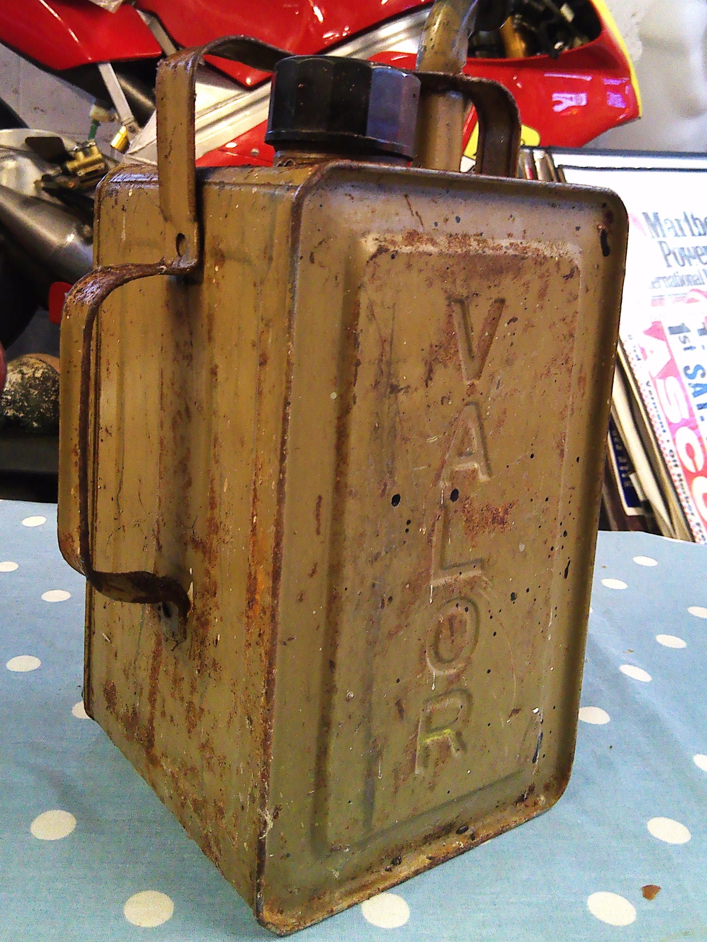 Vintage Valor oil can yellow brown
