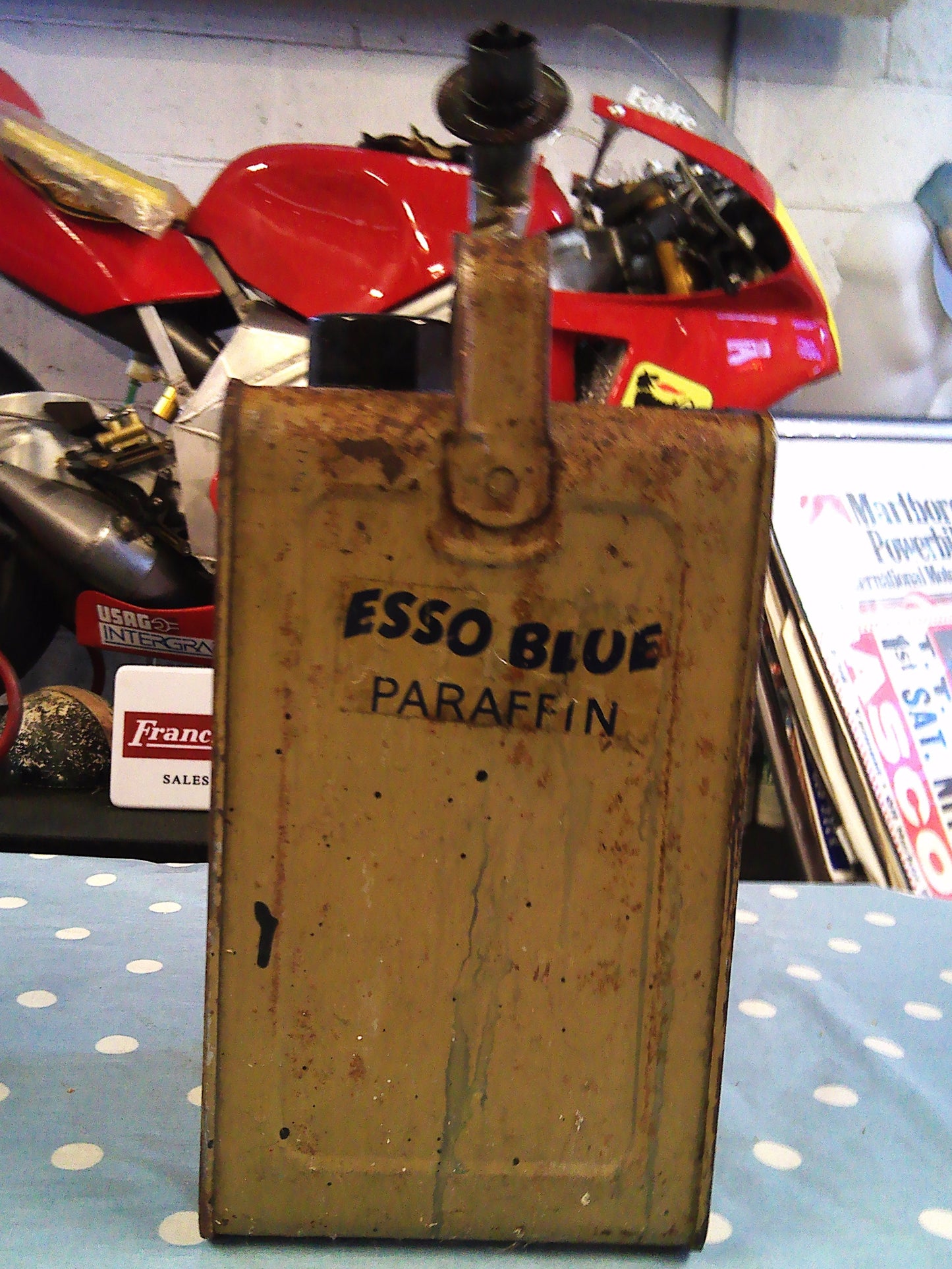 Vintage Valor oil can yellow brown