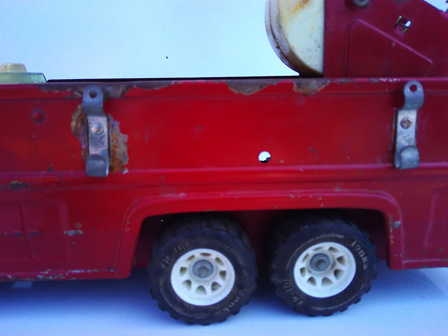Vintage pressed metal Tonka Firetruck