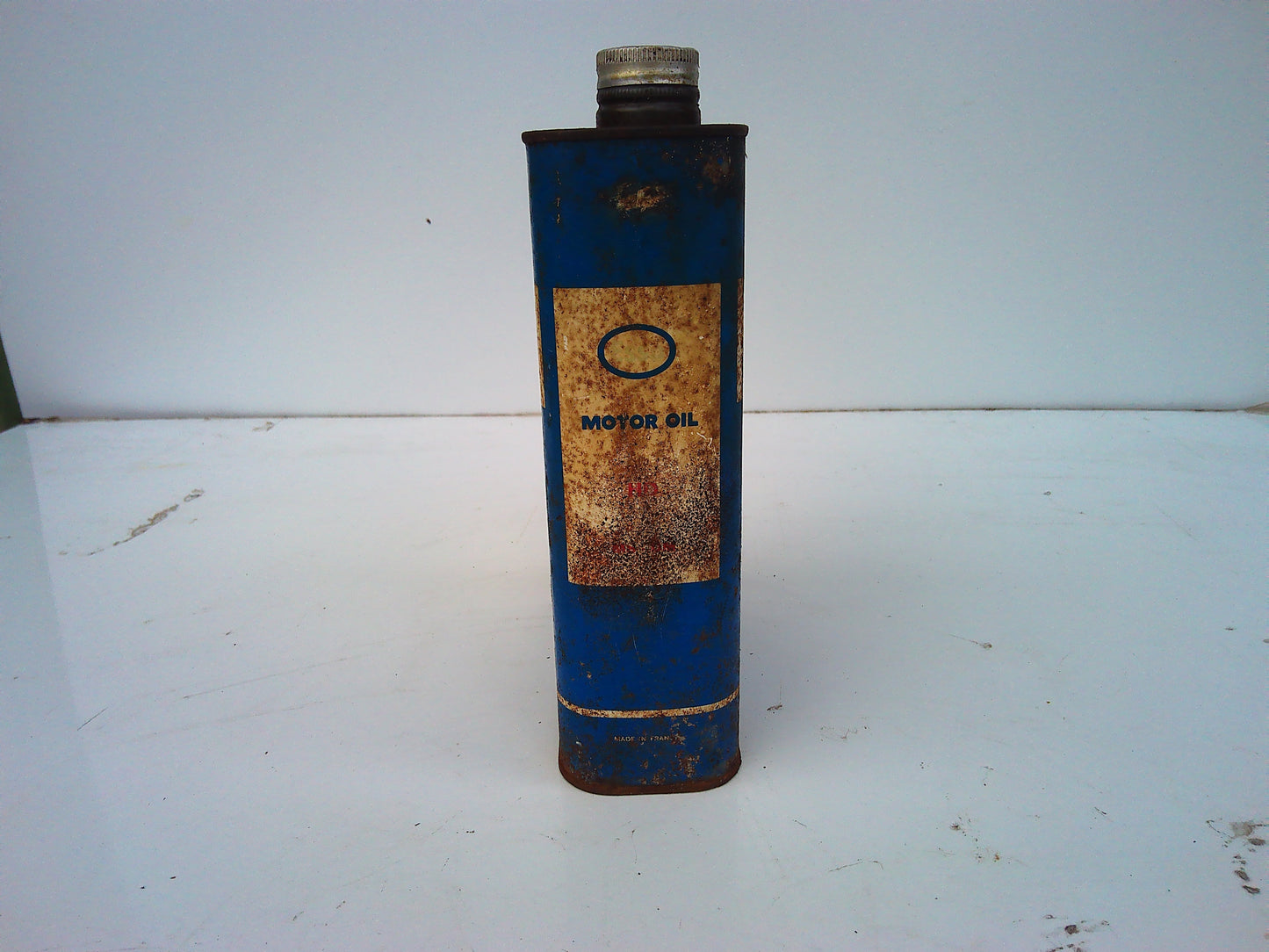 Vintage Esso motor oil can