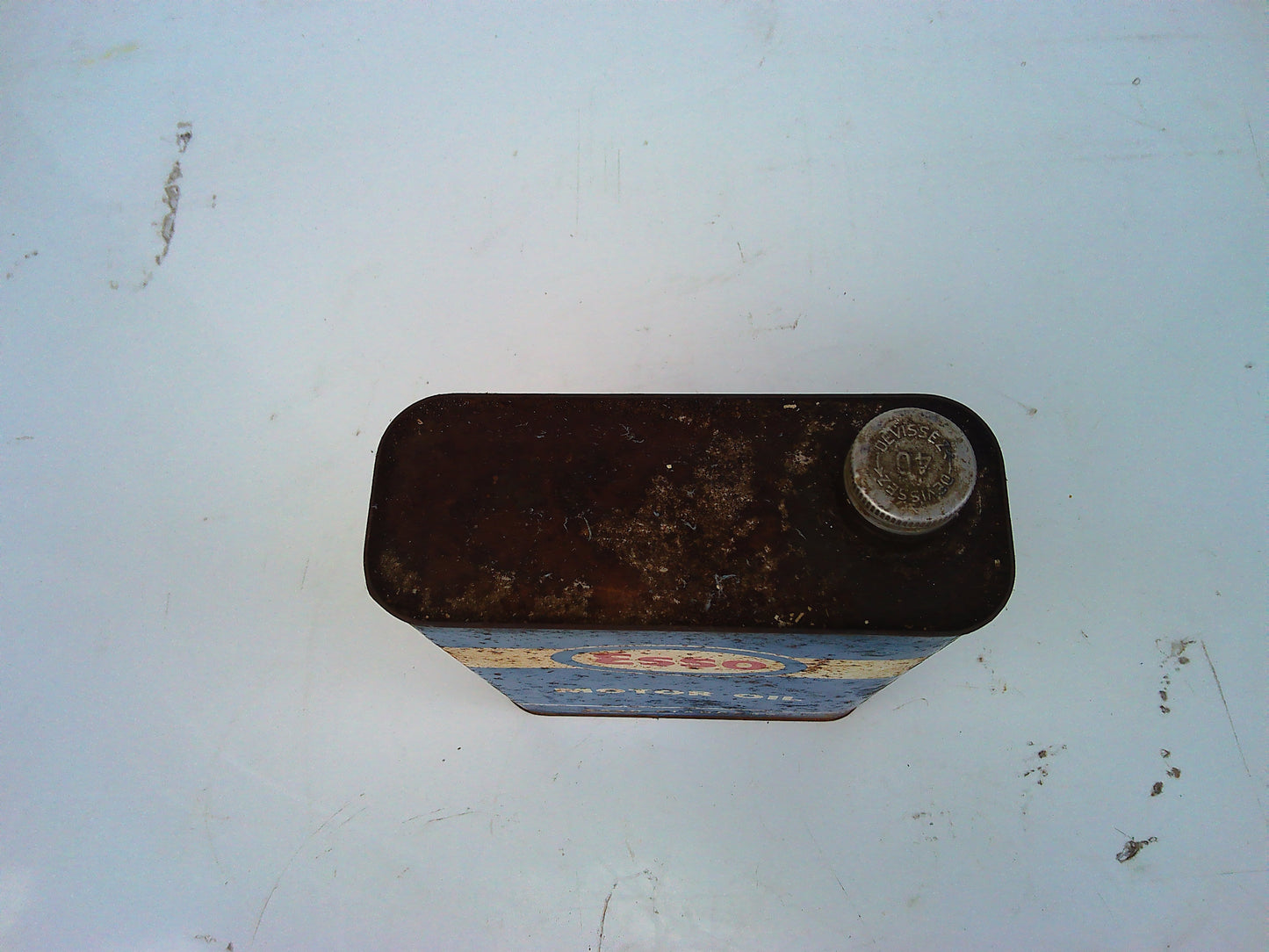 Vintage Esso motor oil can