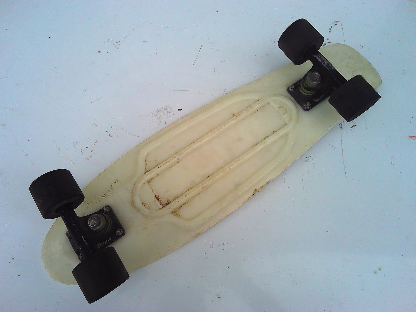 Penny Australia 27" Skateboard white/ casper