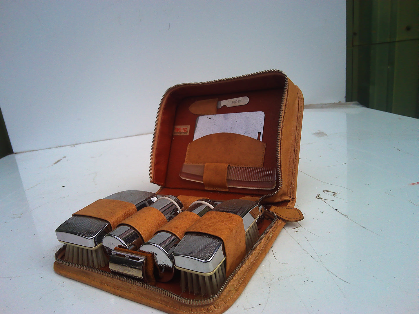 NOS 1930s W.J.B vintage mens shaving travel kit