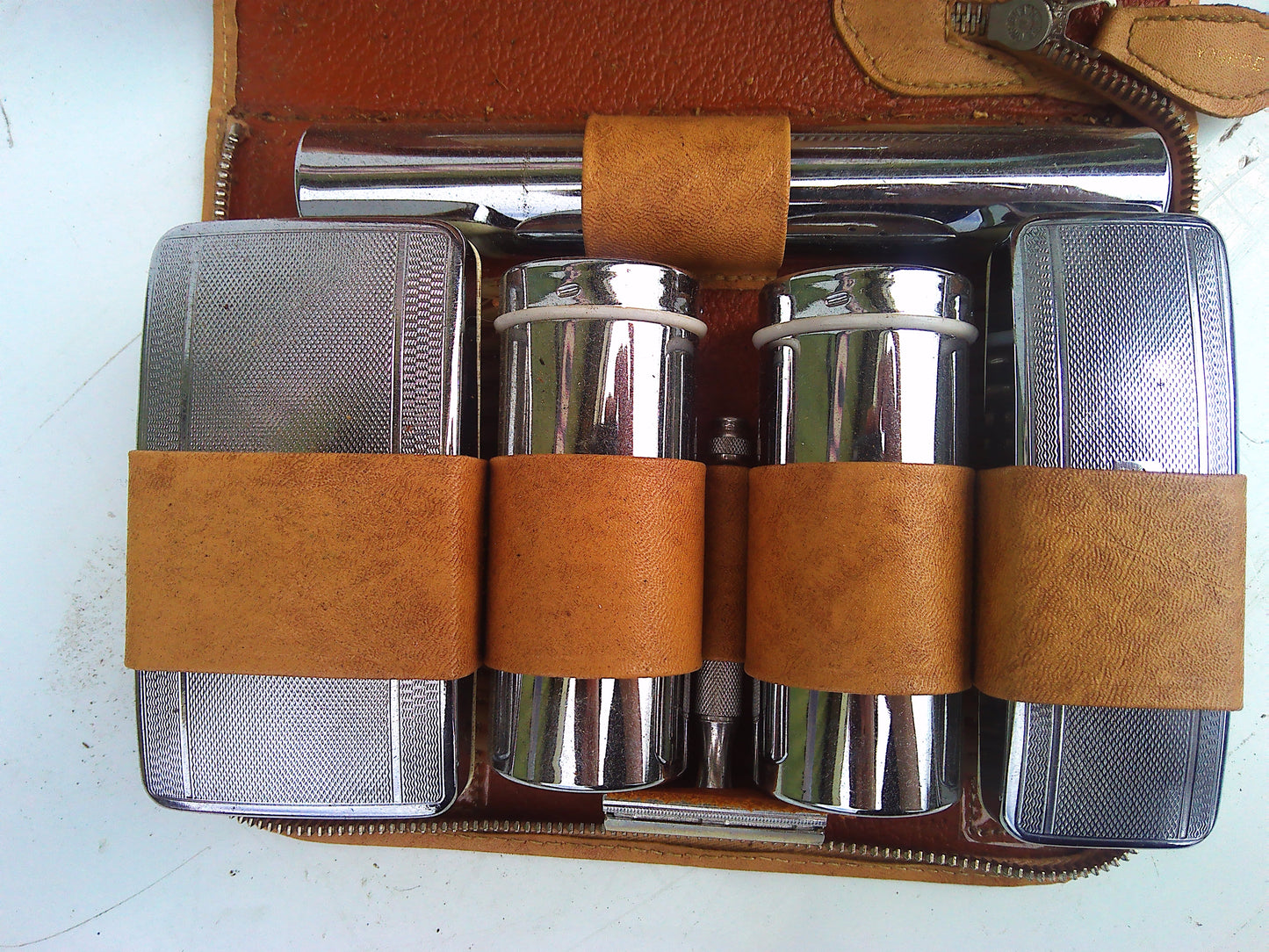 NOS 1930s W.J.B vintage mens shaving travel kit