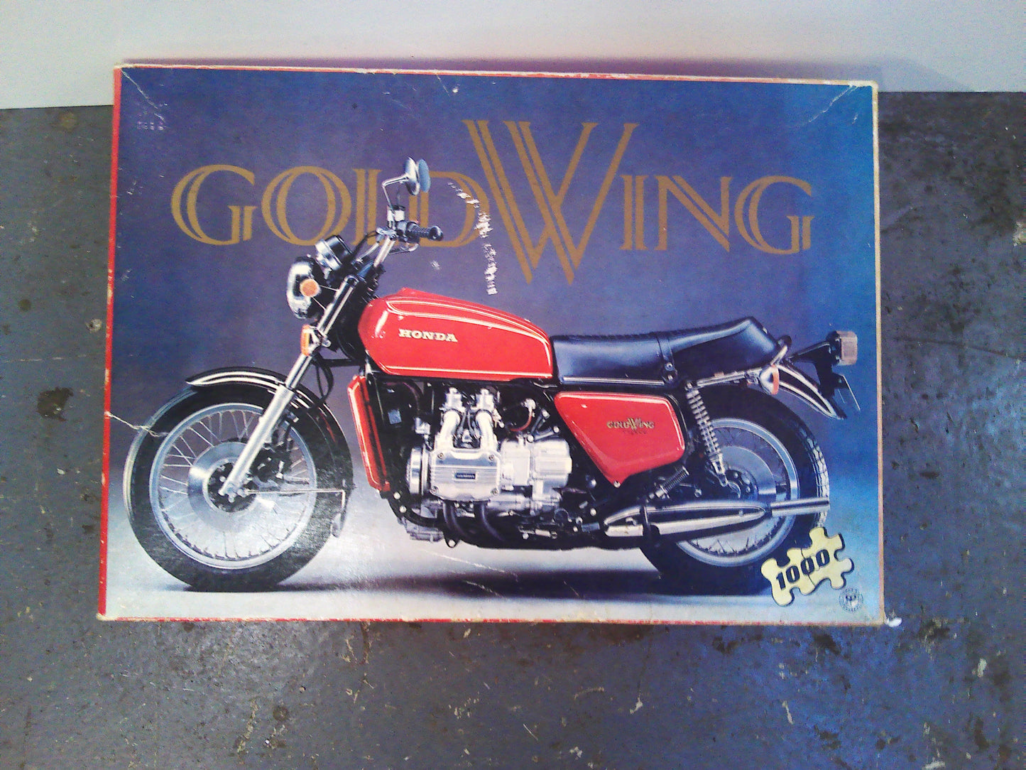 Honda GoldWing vintage 1000 piece puzzle