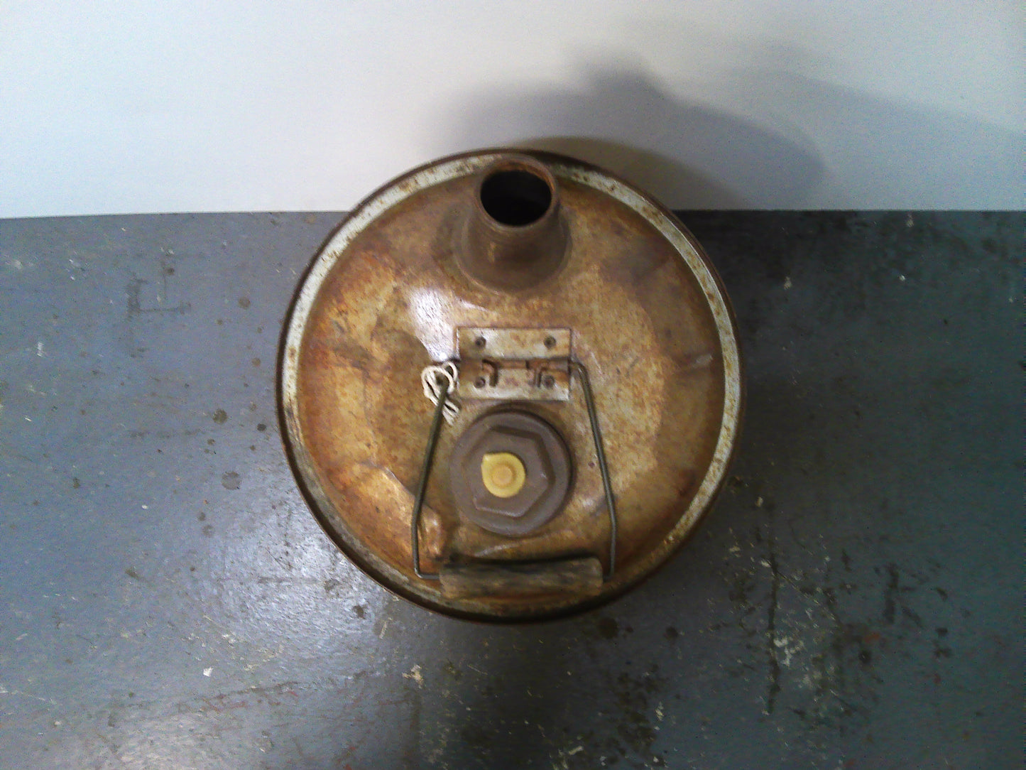 Vintage repurposed oil can