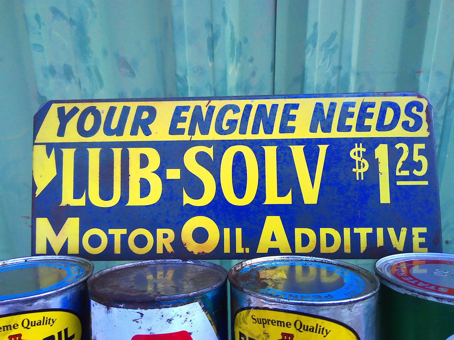 Lub-Solv rack with 12 assorted full/ empty 1 quart cans