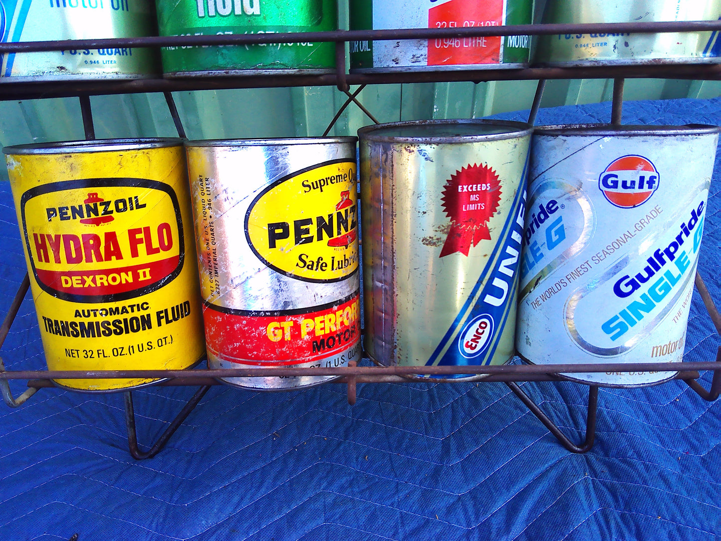 Lub-Solv rack with 12 assorted full/ empty 1 quart cans