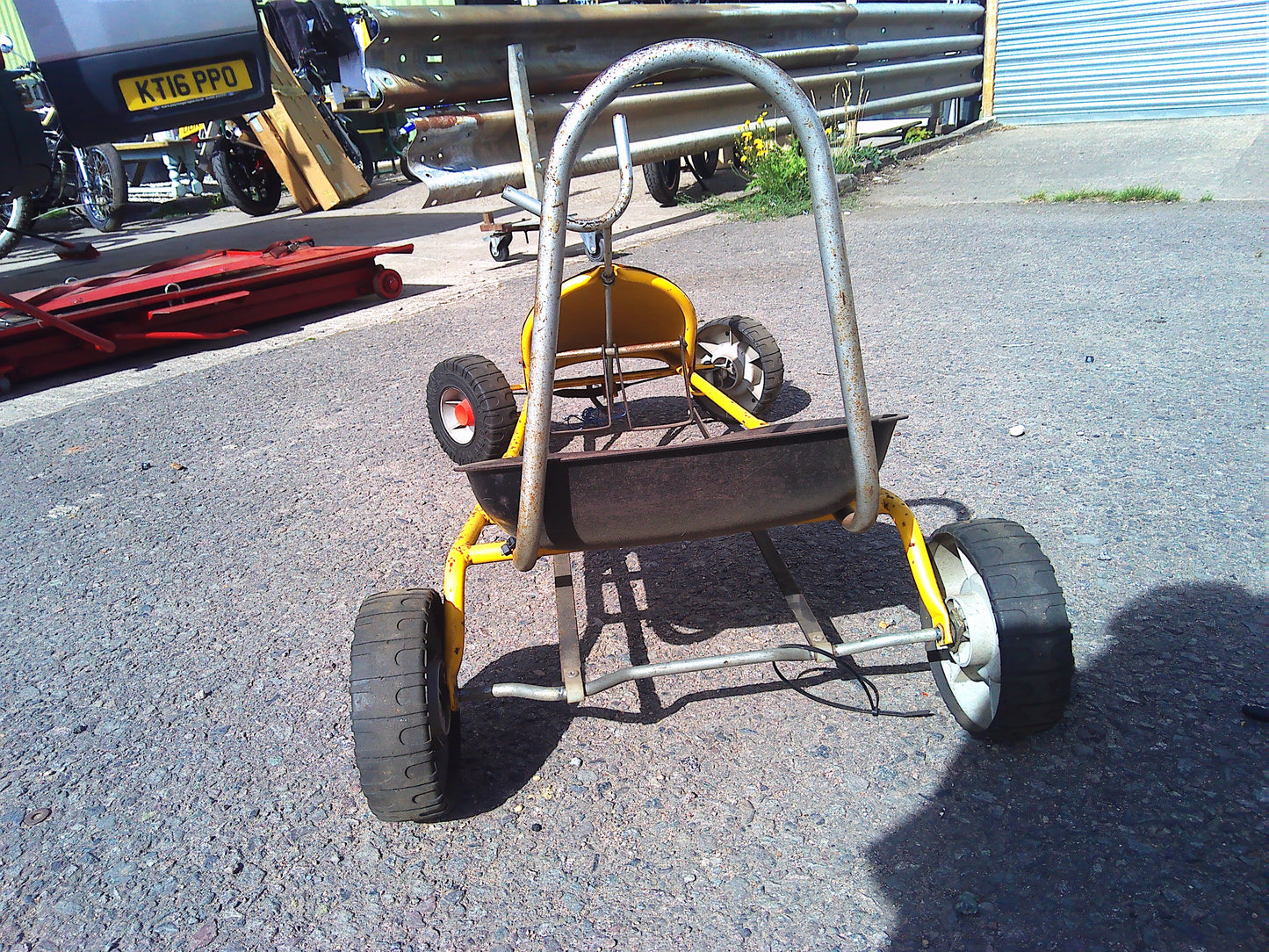 Vintage Raleigh Speed Eight metal pedal car