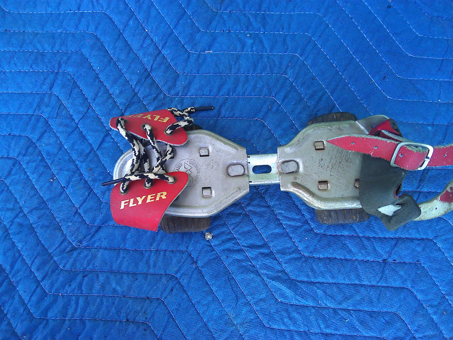 Flyer Vintage metal Junior roller skates