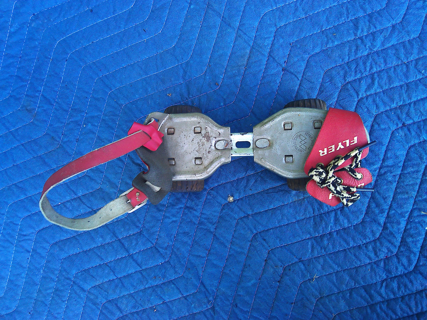 Flyer Vintage metal Junior roller skates