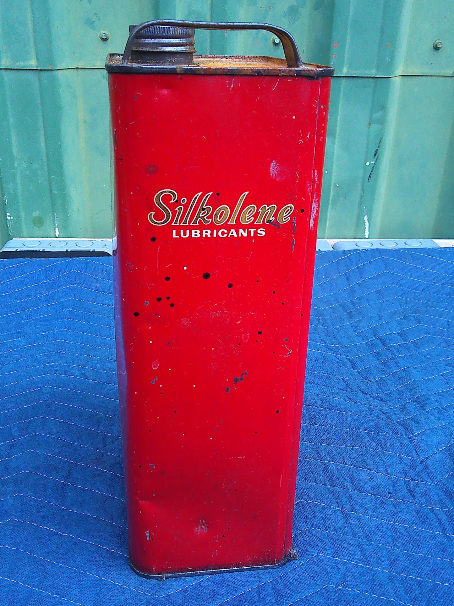 Vintage Silkolene metal oil can