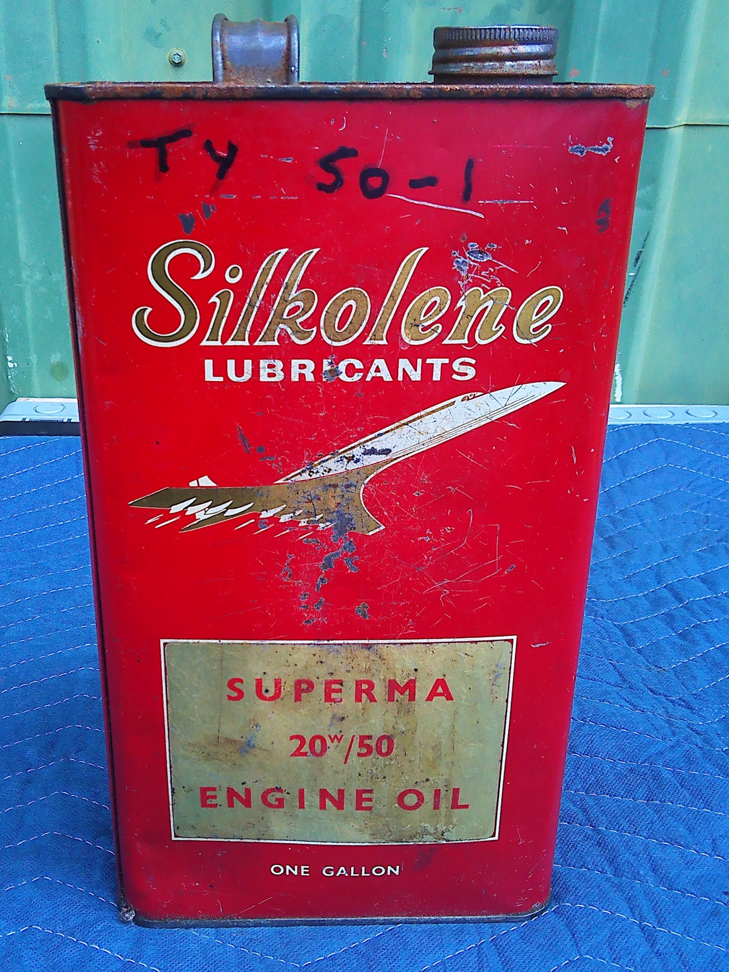 Vintage Silkolene metal oil can