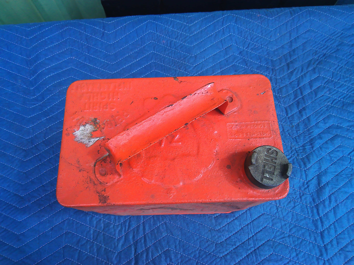 Vintage Shell Motor Spirit oil can