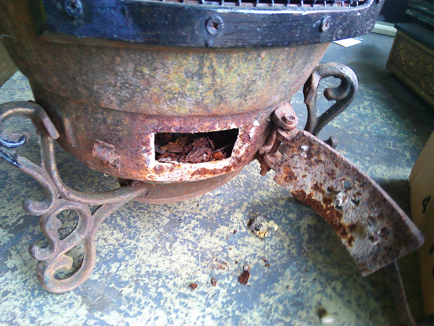 Vintage cast iron Chiminea