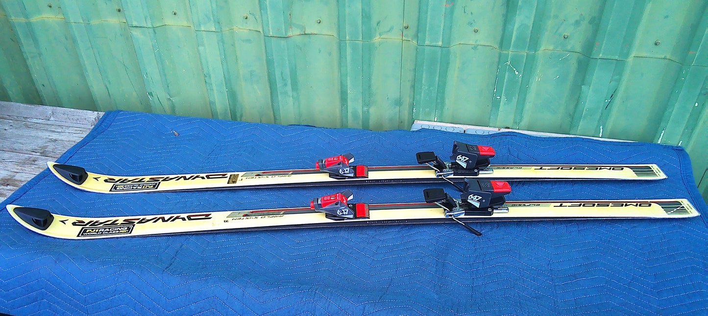 Omega Omesoft Dynastar skis with Sticks and carrying case