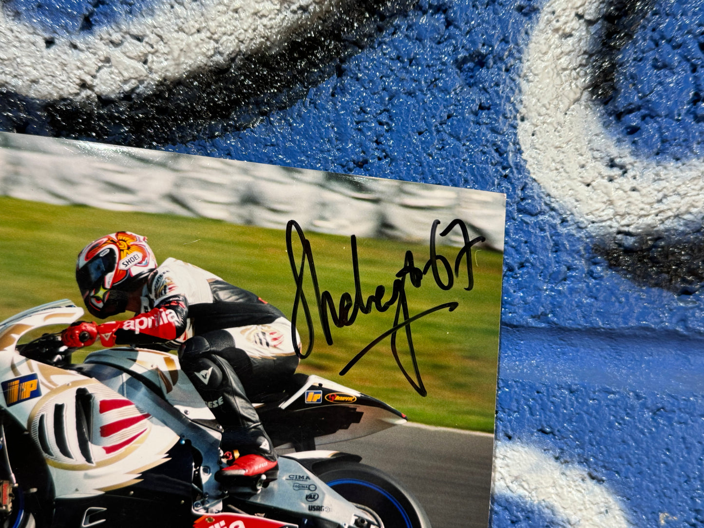 GENUINE SHANE BYRNE HAND SIGNED PHOTO