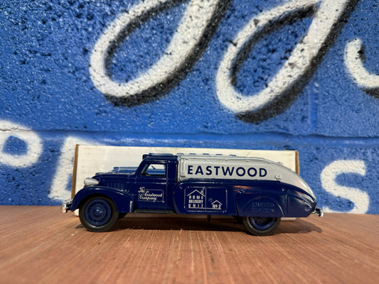 VINTAGE ERTL 1939 DODGE AIRFLOW DIE CAST COIN BANK MODEL