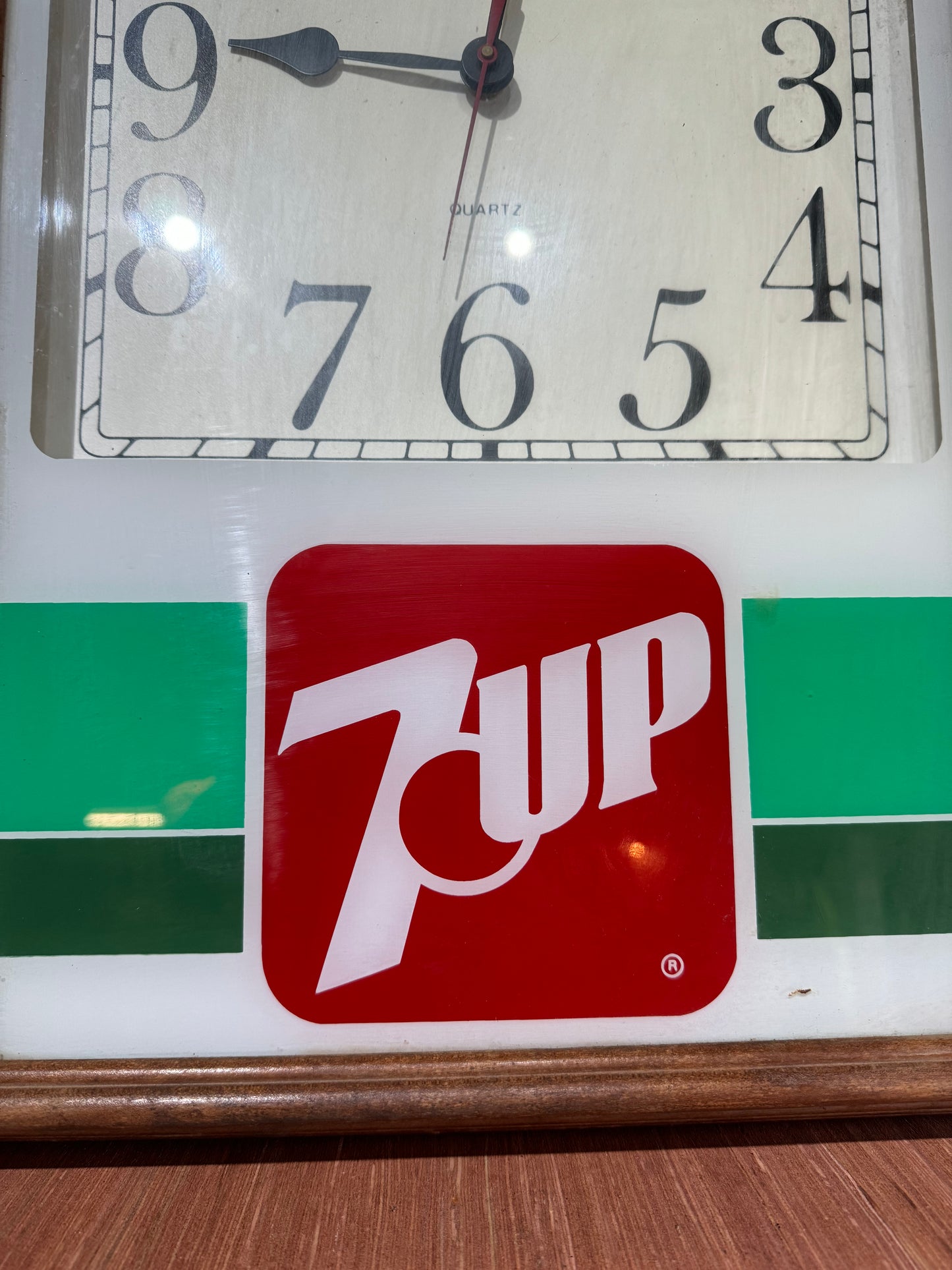 VINTAGE GENUINE 7-UP WALL CLOCK