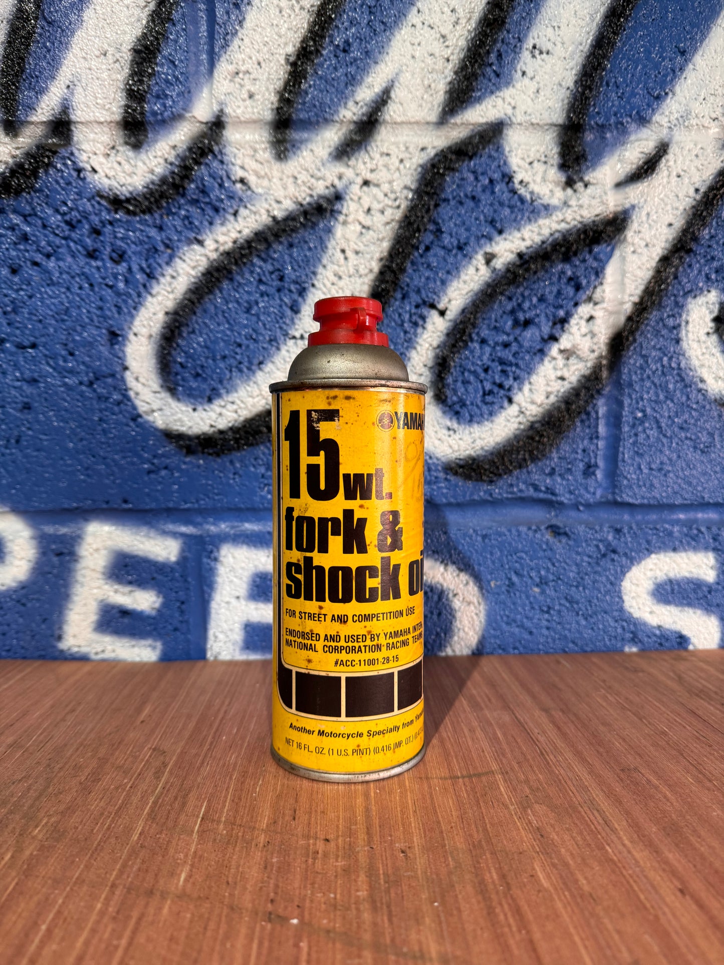 VINTAGE GENUINE YAMAHA FORK AND SHOCK OIL SET