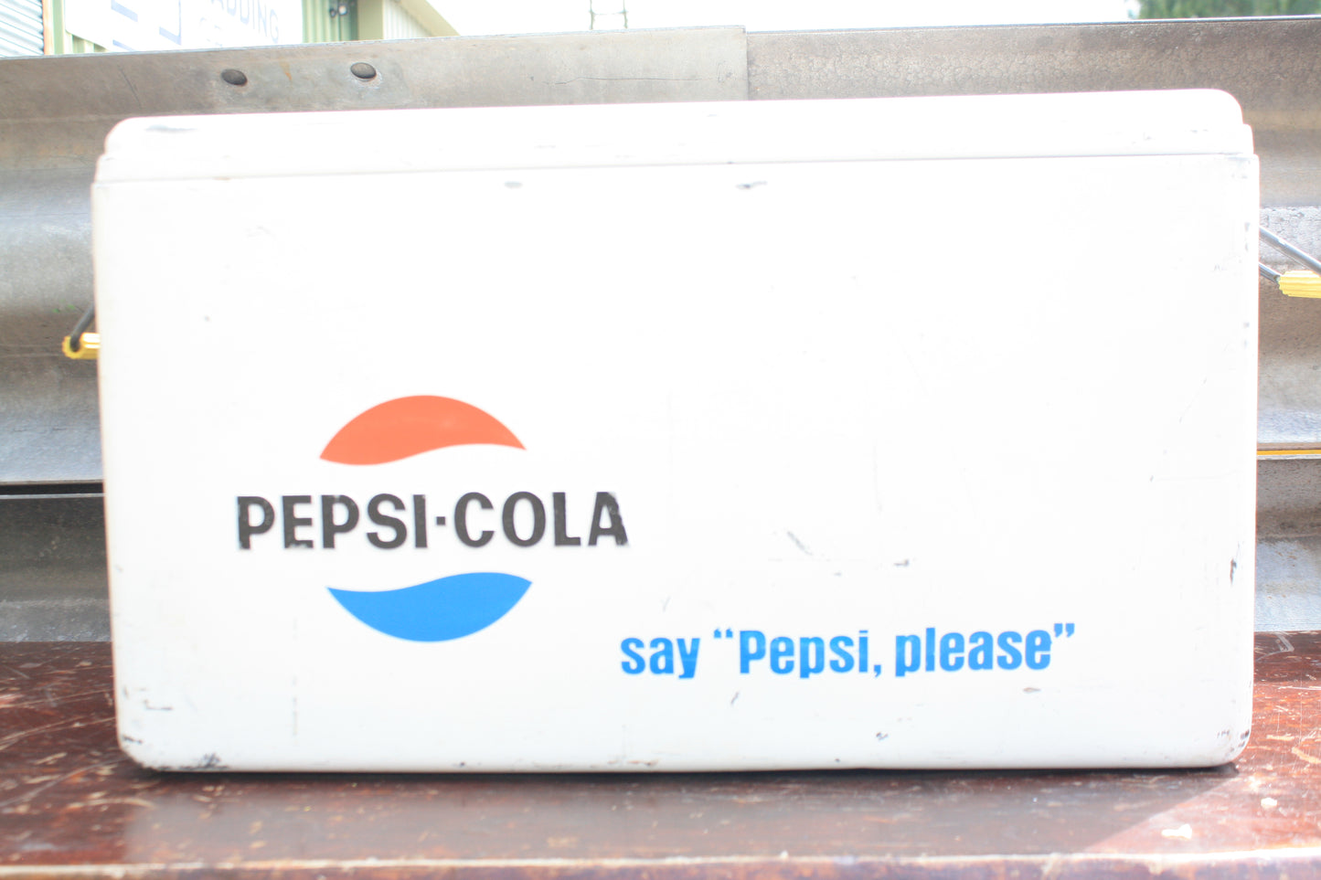 VINTAGE 50S? PEPSI COLA WHITE 50L DRINKS COOLER