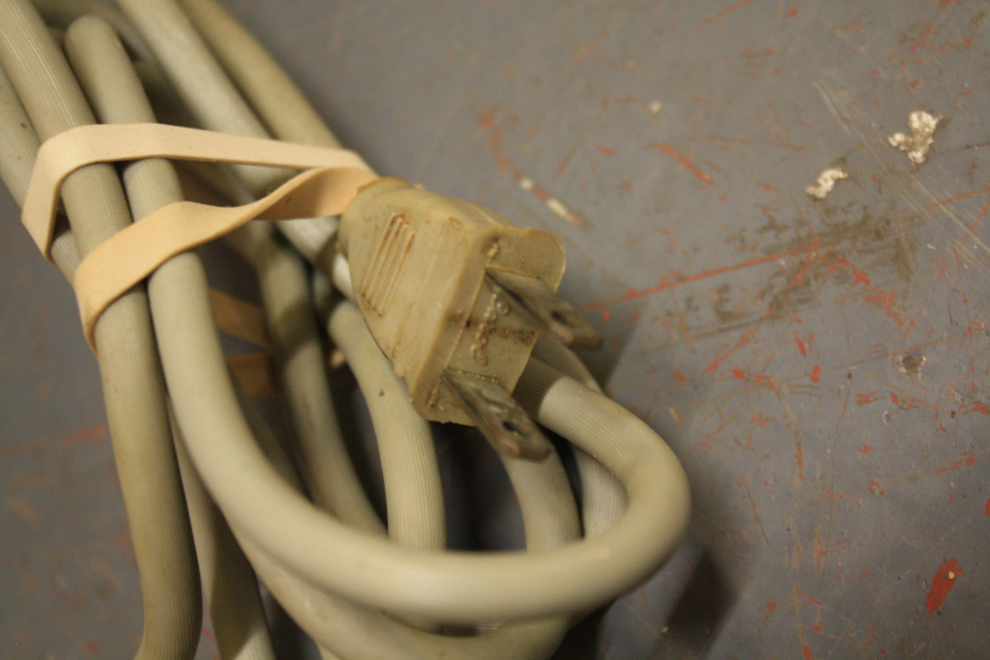 VINTAGE WHITE KENMORE MILKSHAKE MIXER