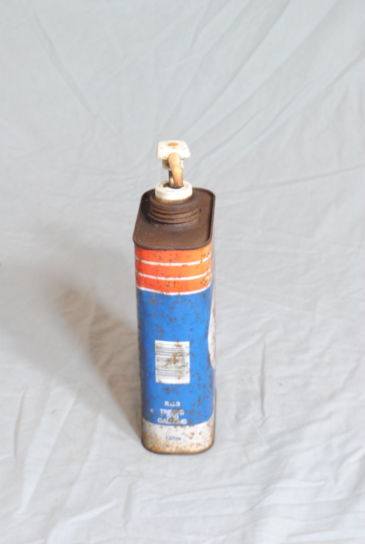 Vintage Redex metal oil can with pump