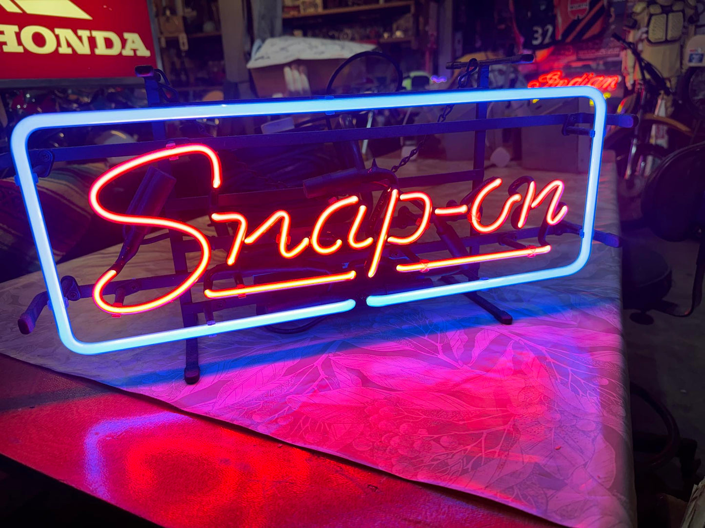 1970s SNAP ON TOOLS NEON SIGN LIGHT