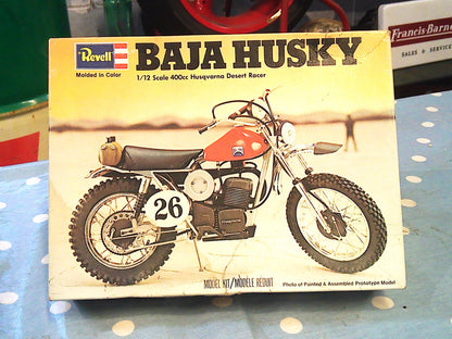 Vintage 1976 Revell 1/12 scale BAJA HUSKY model bike set
