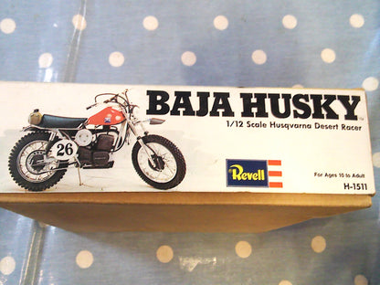 Vintage 1976 Revell 1/12 scale BAJA HUSKY model bike set