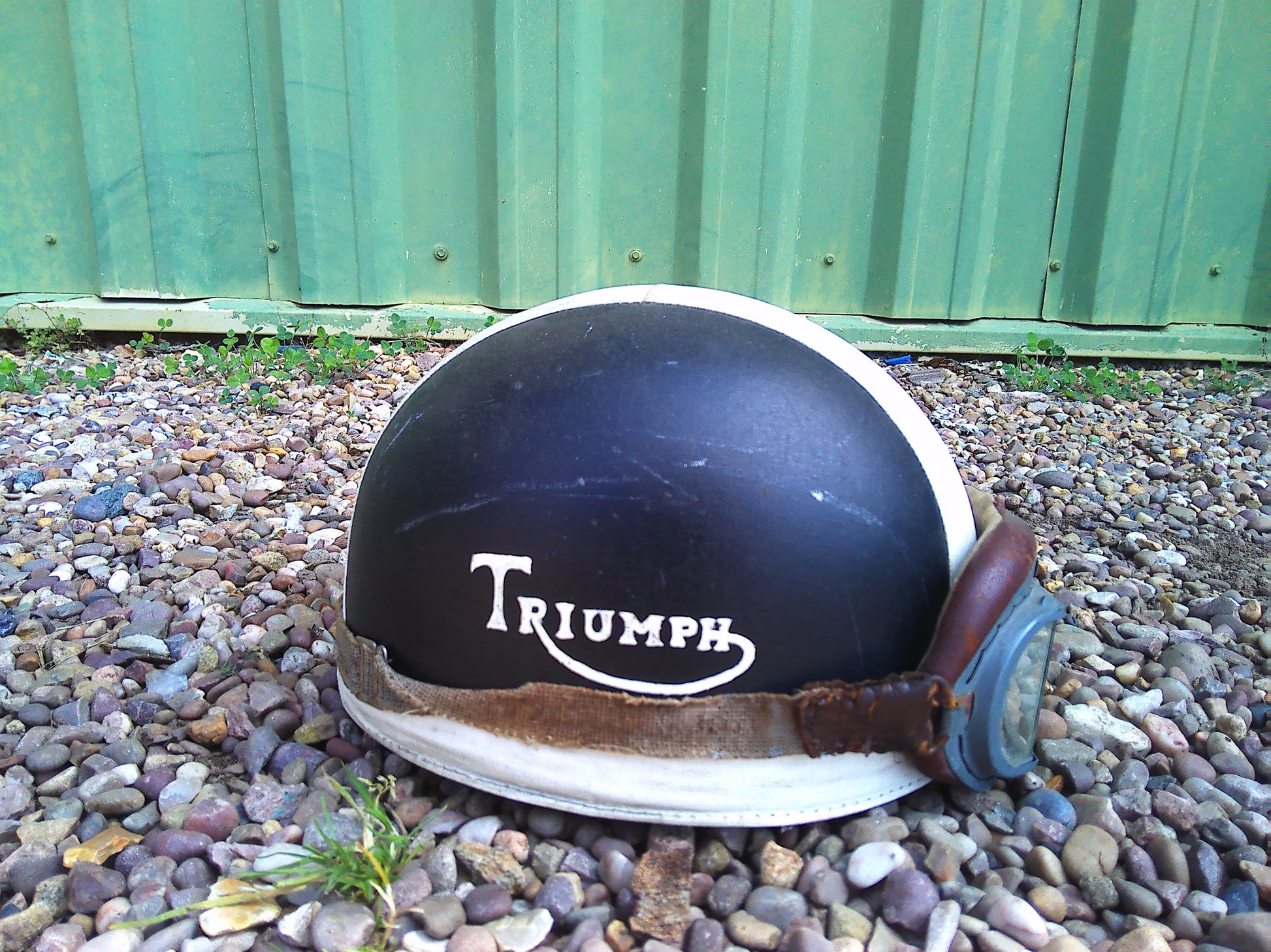 Everoak Triumph vintage helmet and goggles – Huggys Speedshop