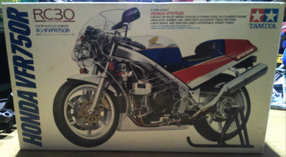 1988 Tamiya HONDA VFR750R model kit