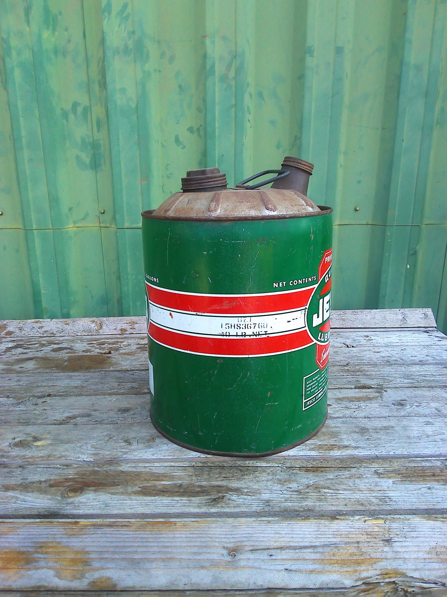 Jesco vintage metal oil can