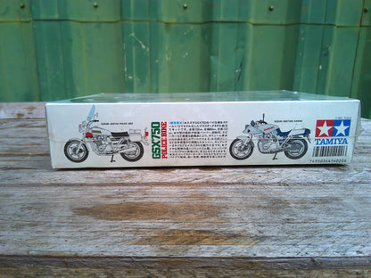 Tamiya Suzuki GSX750 Police Bike 1:12 model kit