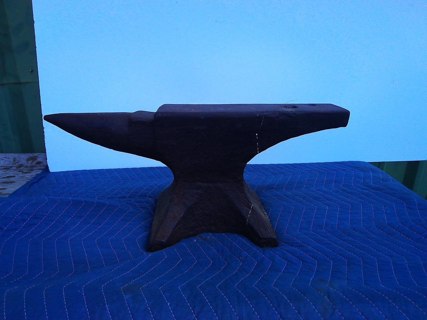 Genuine steel anvil