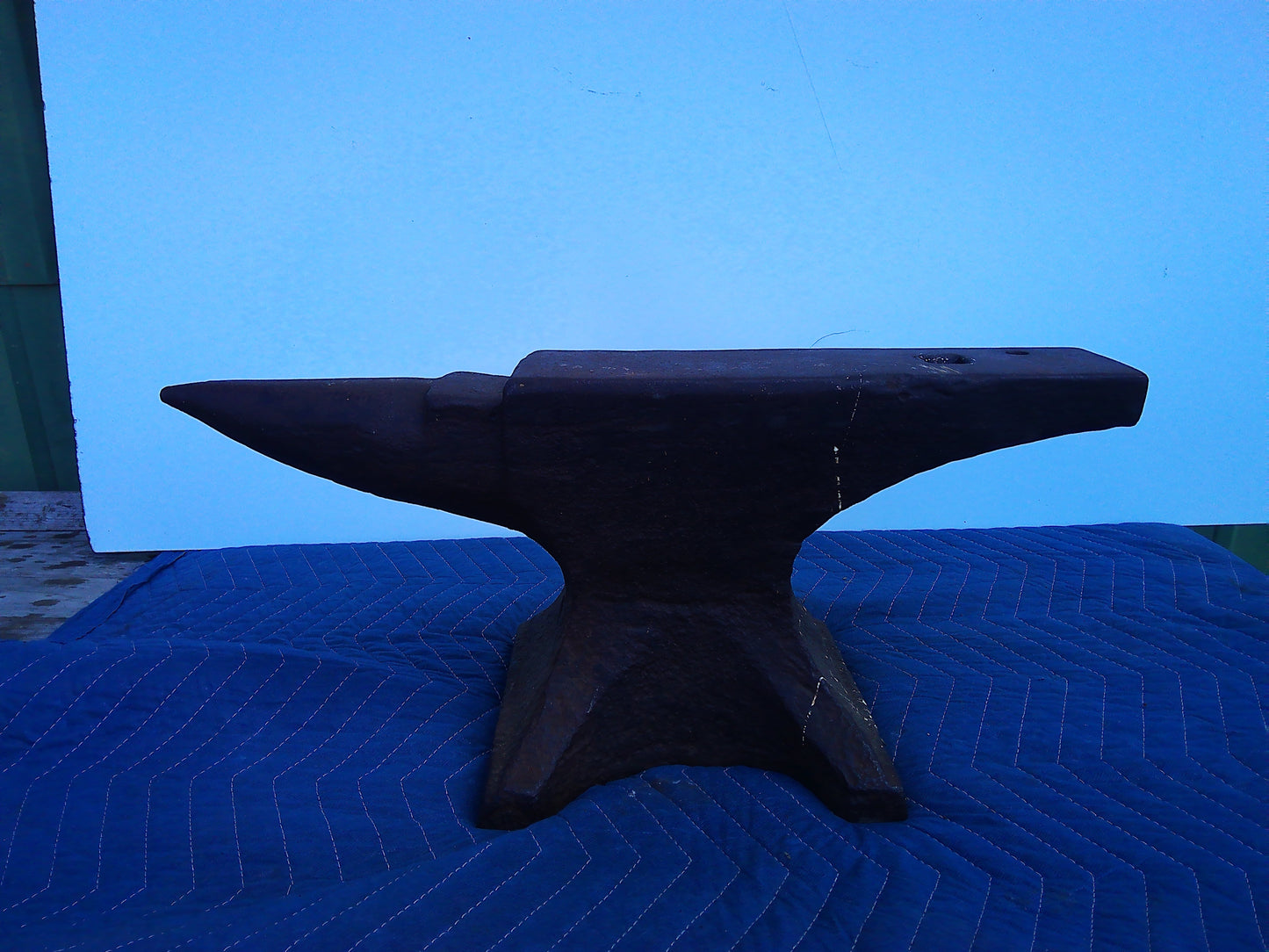 Genuine steel anvil