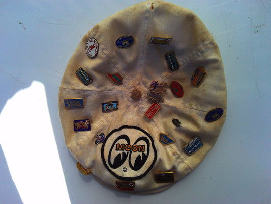 Vintage authentic Mooneyes flat cap with pins