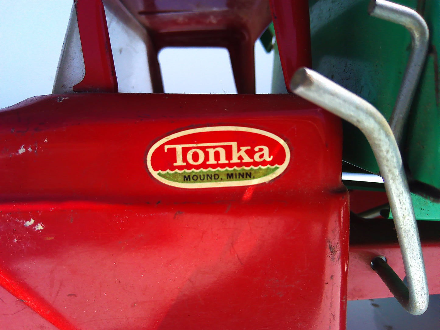Vintage pressed metal Tonka dump truck toy