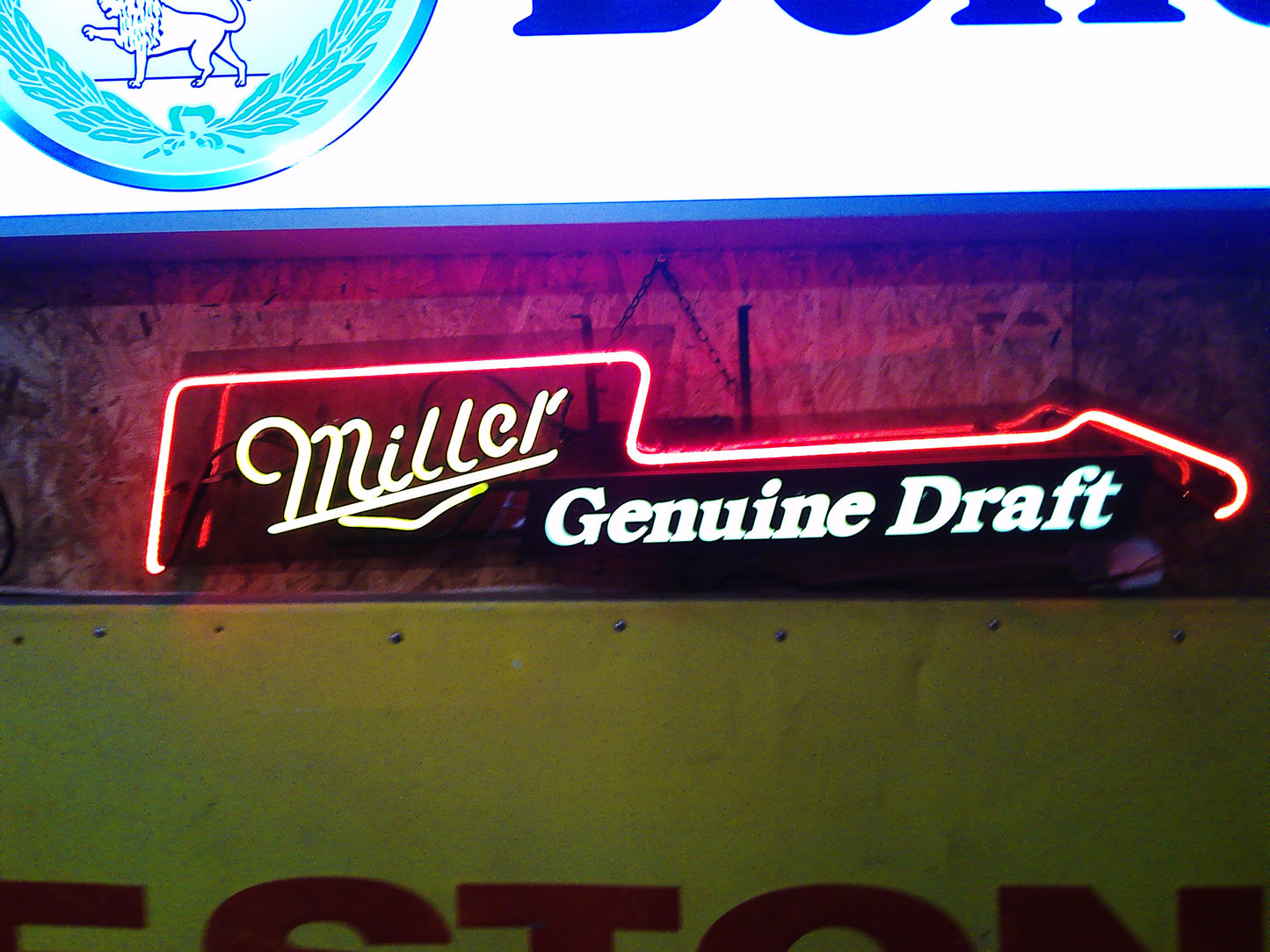 Miller Genuine Draft neon sign