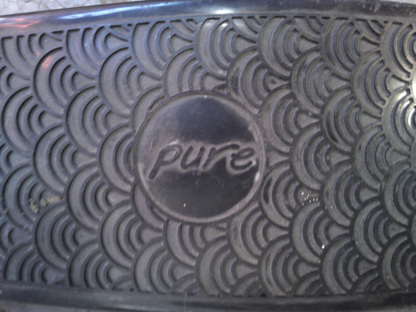 'Pure' vinyl vintage 22" skateboard