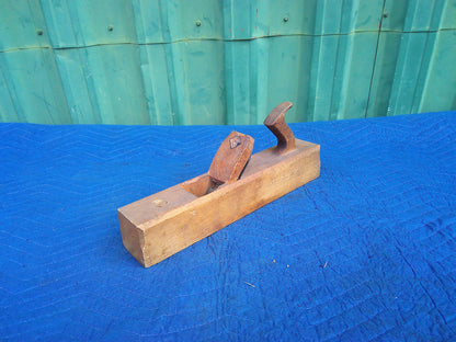Set of 2 wood jack planes in a hand-made carrier