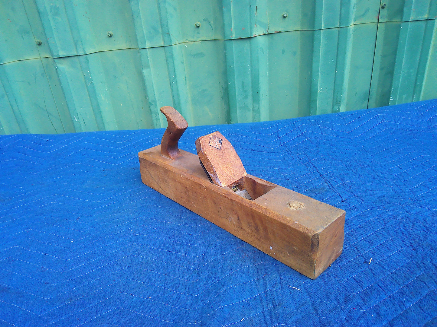 Set of 2 wood jack planes in a hand-made carrier