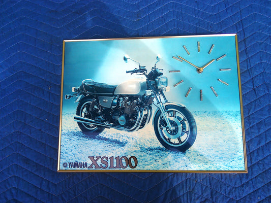 Vintage Yamaha XS1100 clock