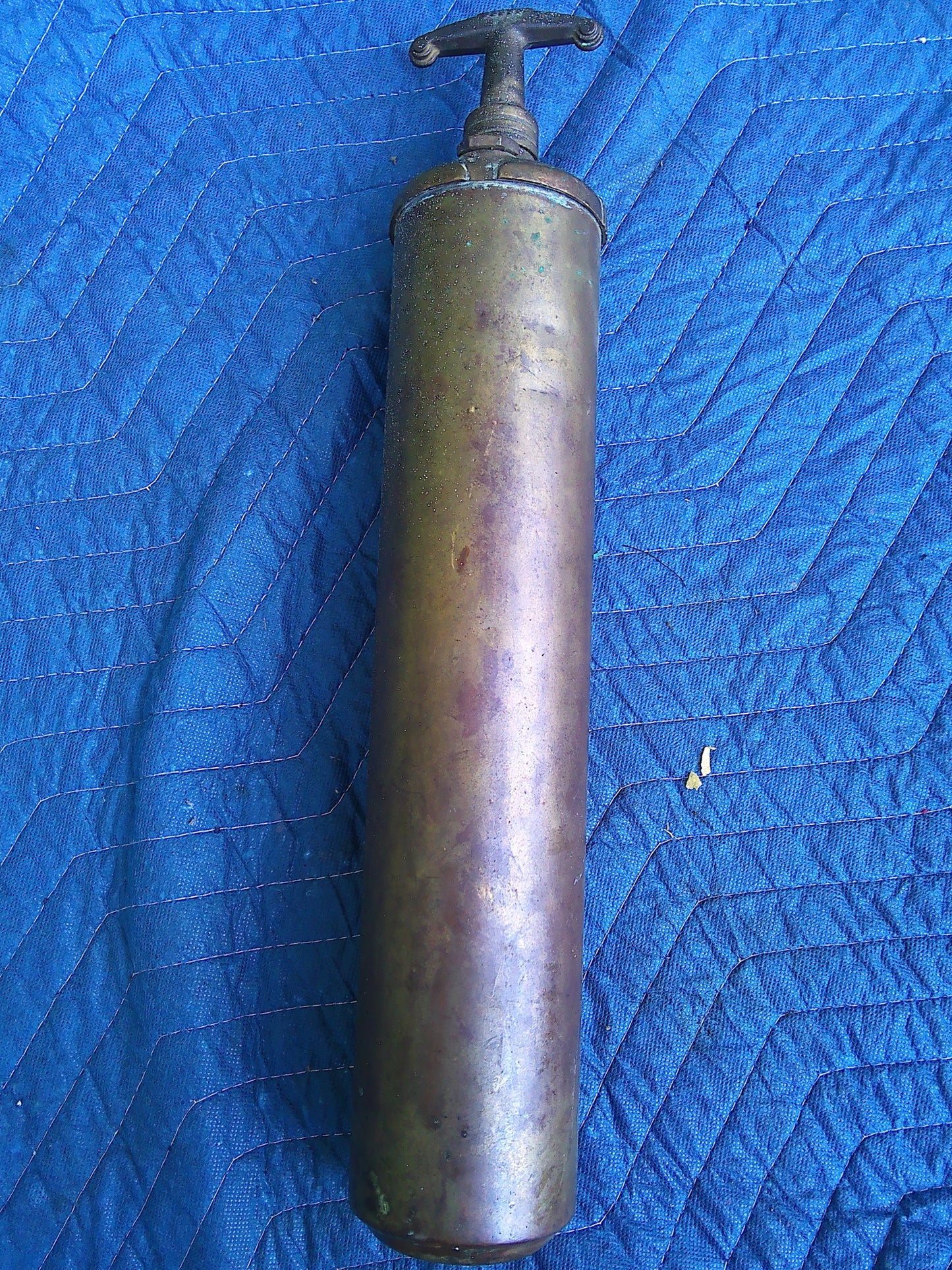 Vintage General Quick Aid fire extinguisher
