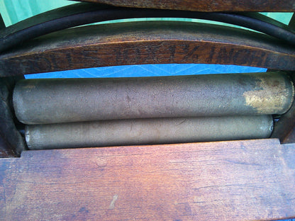 Vintage wooden drying mangle/wringer