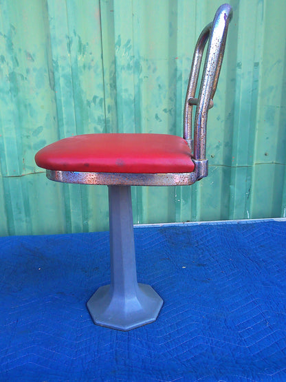 Set of 5 1940s/ Civil Rights Era vintage parlour style swivel stools