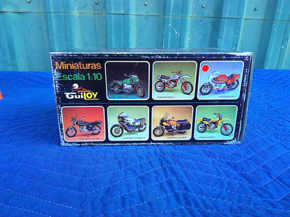 Guiloy 1:10 Scale Suzuki GP bike model