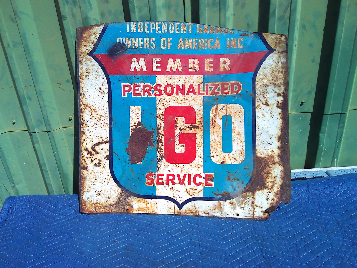 Vintage IGO Member Personalised Service metal sign