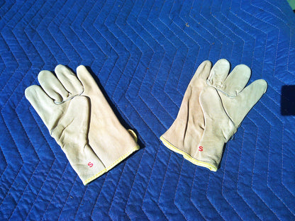 Union Pacific vintage safety gloves