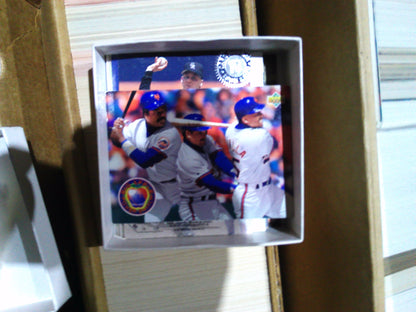 JOB LOT - Mint Condition NFL/MLB Trading cards
